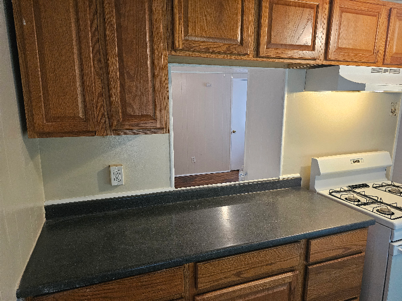 305 Buttonwood St - Photo 2 of 18