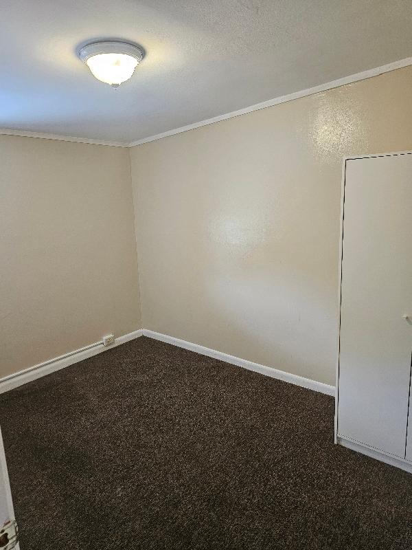 305 Buttonwood St - Photo 5 of 18