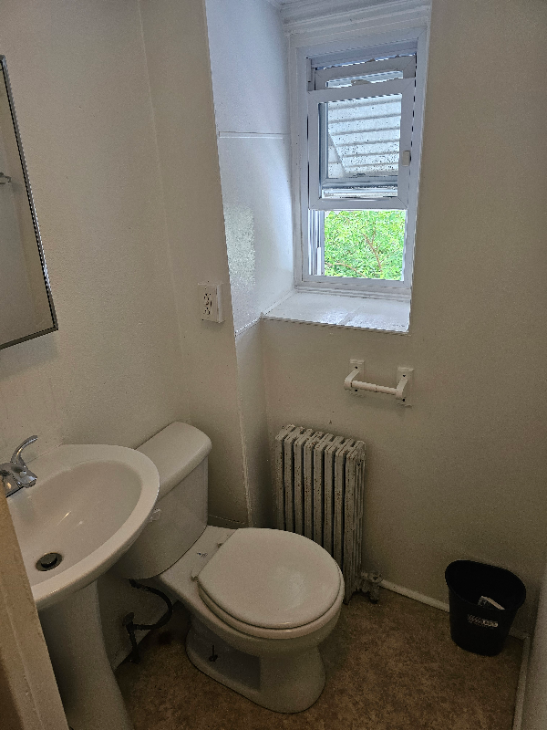 305 Buttonwood St - Photo 7 of 18