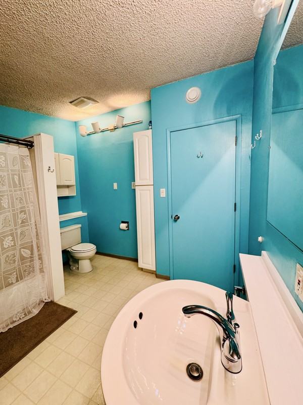 6327 Blackberry St - Photo 6 of 13