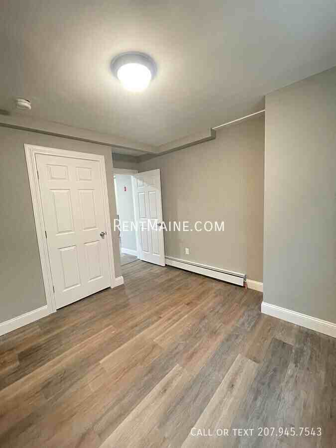 554 S Main St #1 - Photo 7 of 9