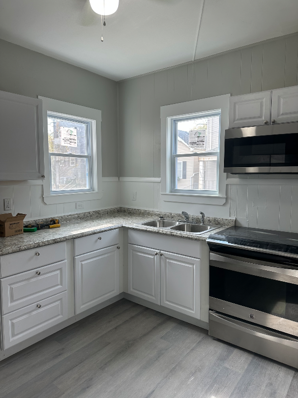 401 E 15th St - Photo 5 of 20