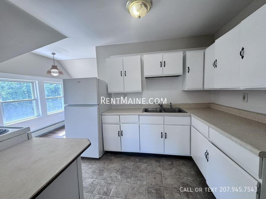 1 Newhall St #6 - Photo 2 of 13