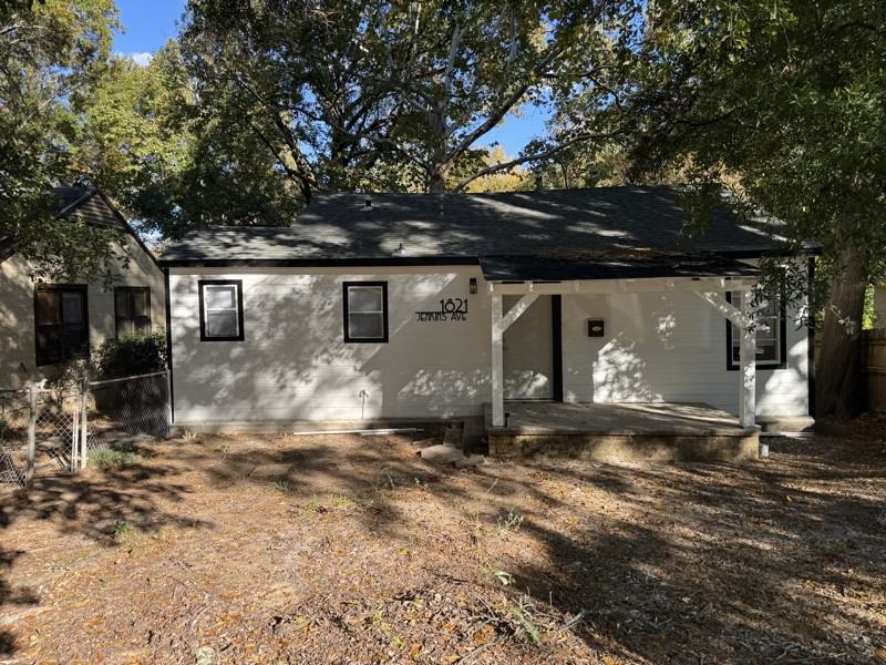 1821 Jenkins Ave - Photo 3 of 18