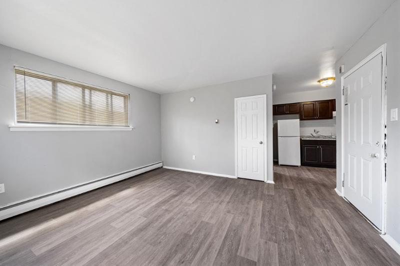 7101 N 15th St - Photo 2 of 18
