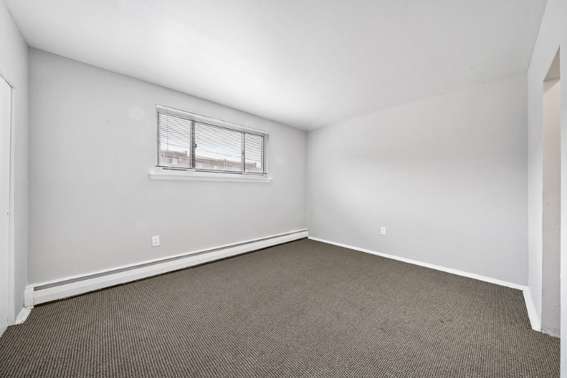 7101 N 15th St - Photo 5 of 18