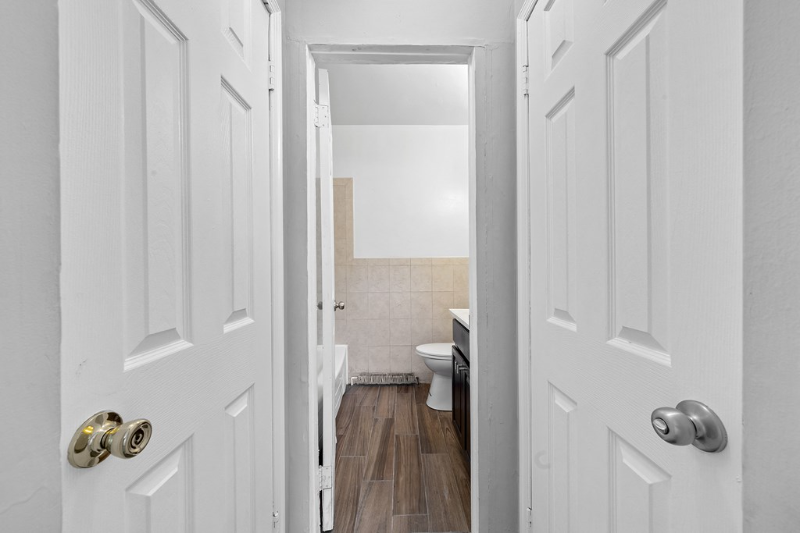 7101 N 15th St - Photo 6 of 18