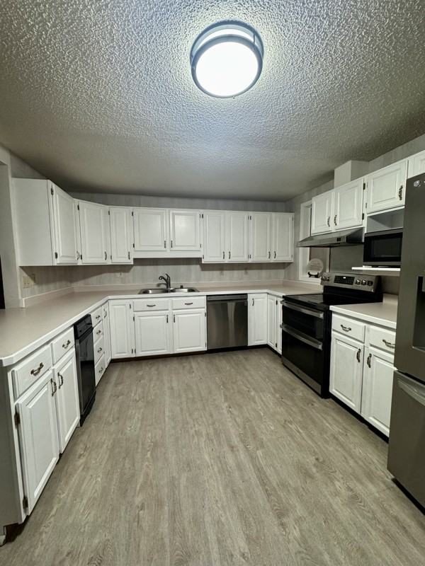 12831 Brandon St - Photo 5 of 35