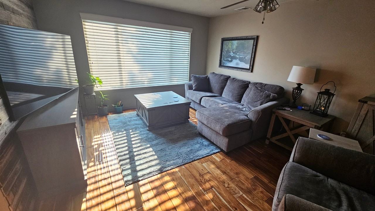 6114 E 6th Ave #H1 - Photo 4 of 10