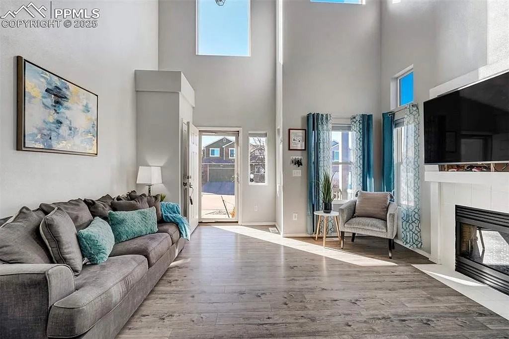 4836 Talons Mark Dr - Photo 5 of 20