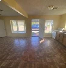 305 N Archer St - Photo 6 of 11