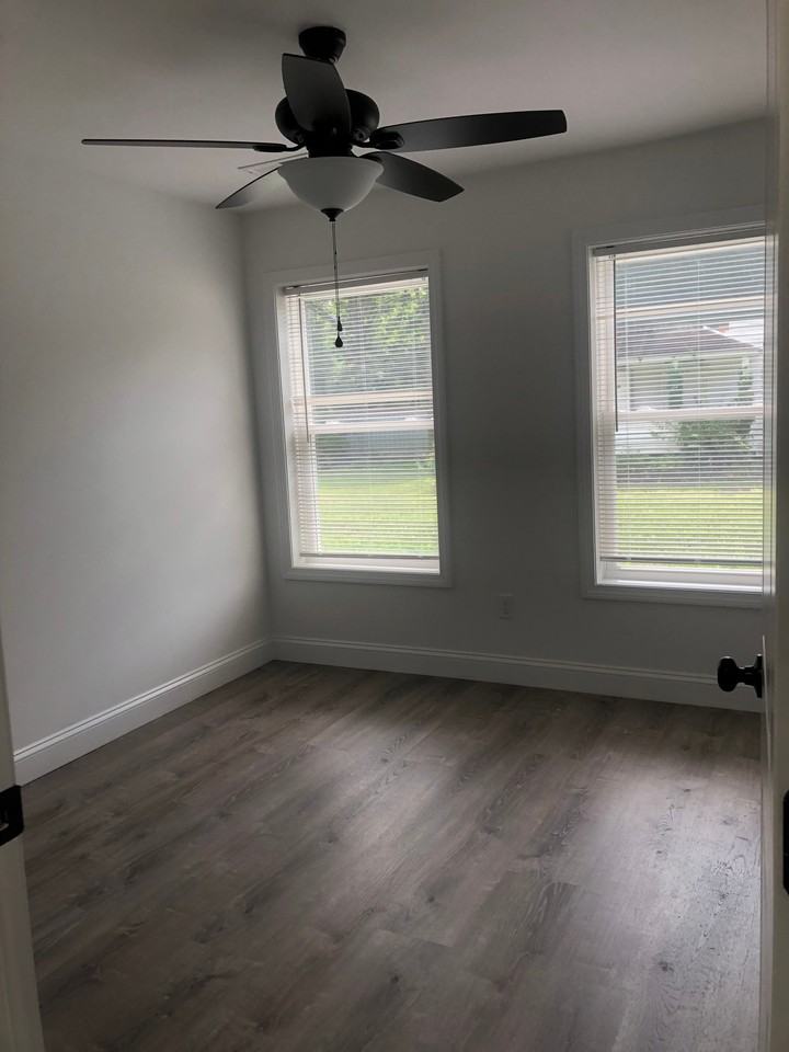 13 Railroad Ave #13 - Photo 7 of 15