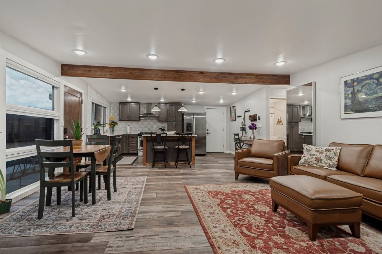 2065 E Bo Mar Dr - Photo 3 of 25