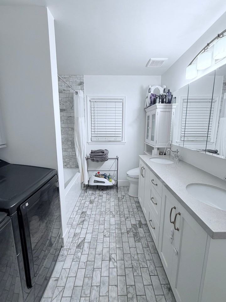 8575 S State St - Photo 4 of 10