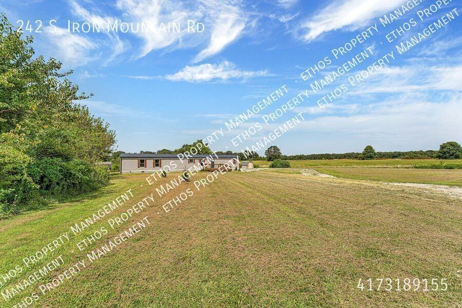242 S Iron Mountain Rd - Photo 3 of 10