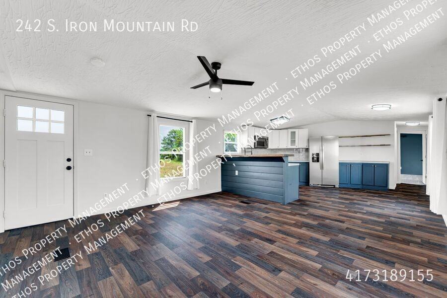 242 S Iron Mountain Rd - Photo 4 of 10