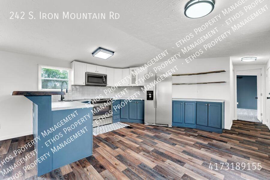 242 S Iron Mountain Rd - Photo 6 of 10