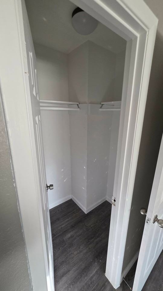 415 Potosi St - Photo 5 of 22