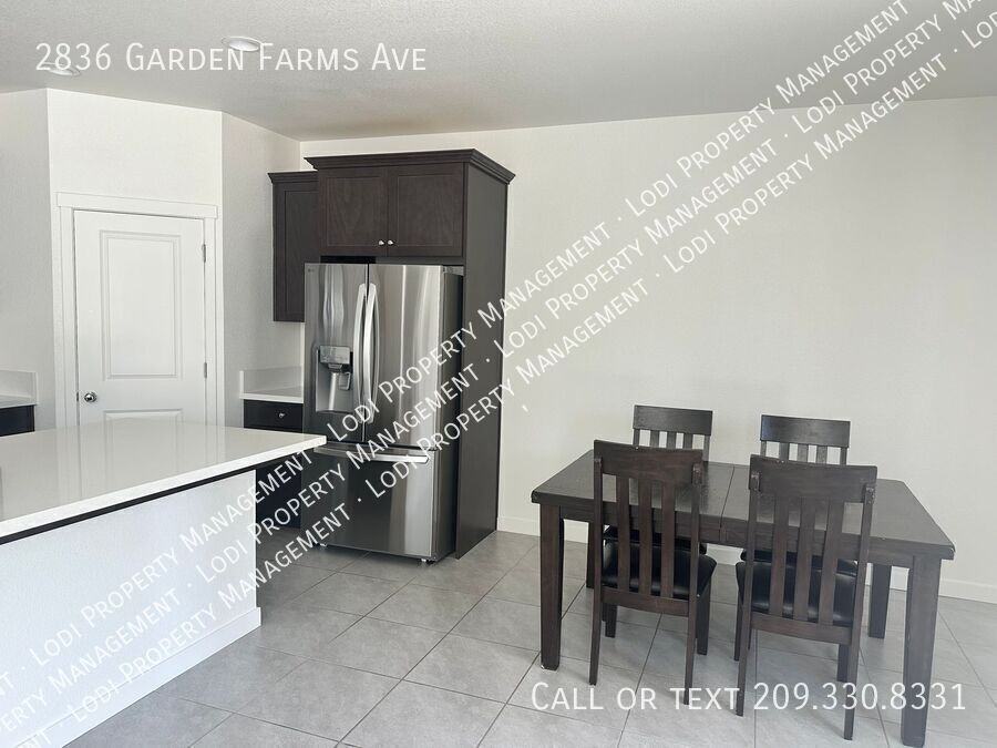 2836 Garden Farms Ave - Photo 4 of 20