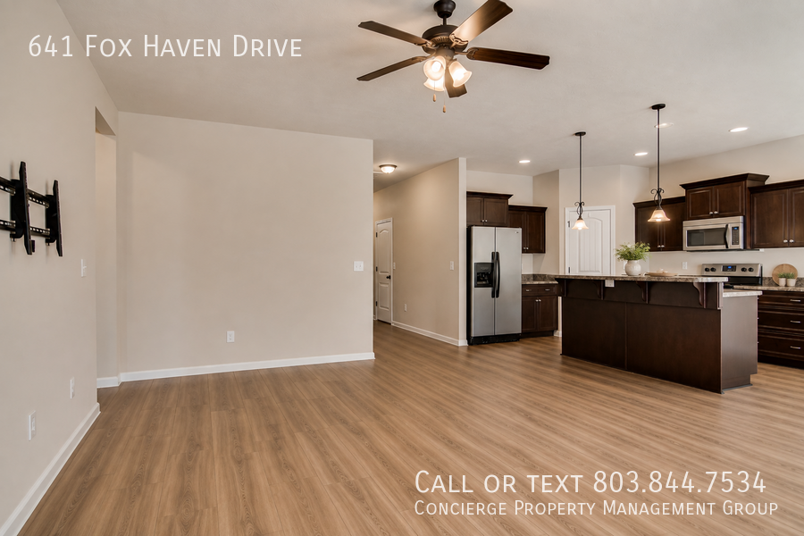 641 Fox Haven Dr - Photo 6 of 32