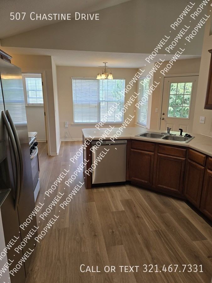 507 Chastine Dr #1 - Photo 4 of 14