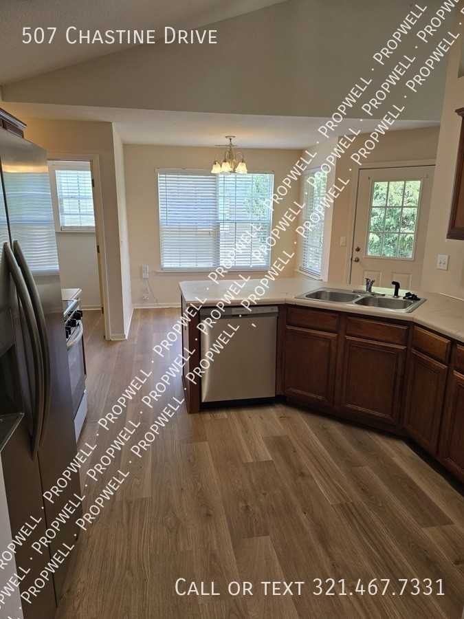 507 Chastine Dr #1 - Photo 5 of 14