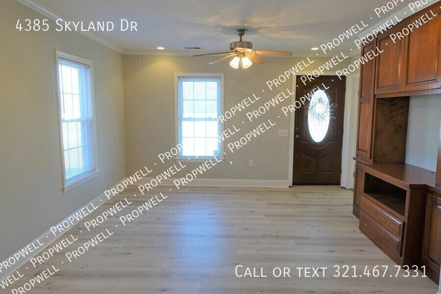 4385 Skyland Dr - Photo 7 of 40
