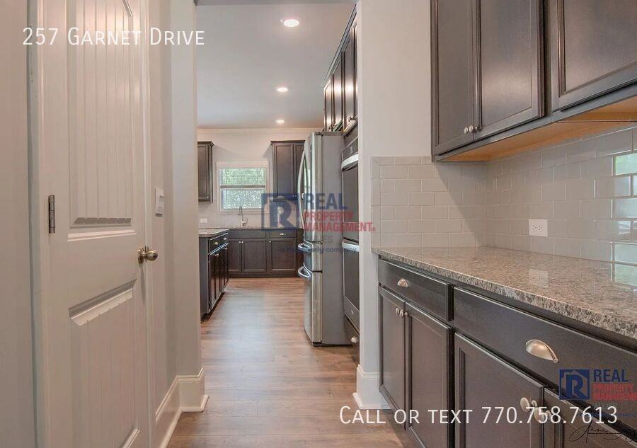 257 Garnet Dr - Photo 6 of 24