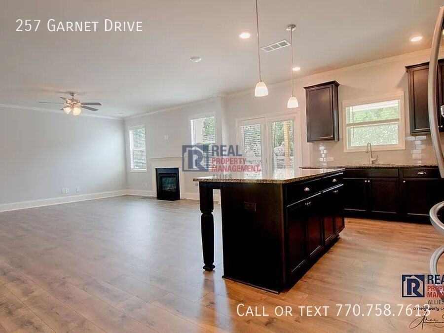 257 Garnet Dr - Photo 7 of 24