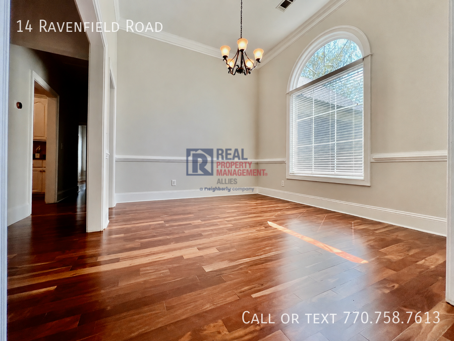 14 Ravenfield Rd - Photo 3 of 22