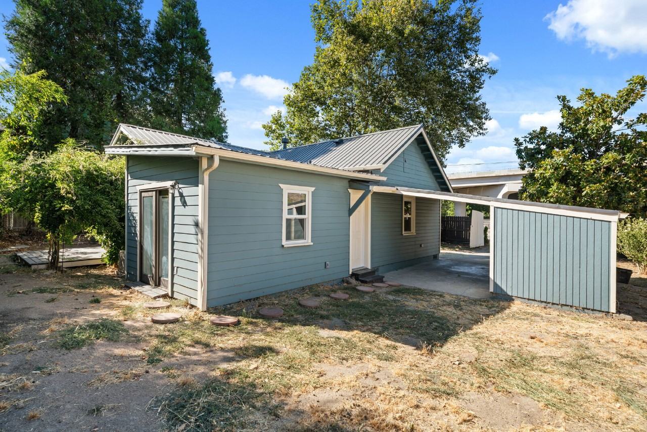 531 Clay St - Photo 6 of 28