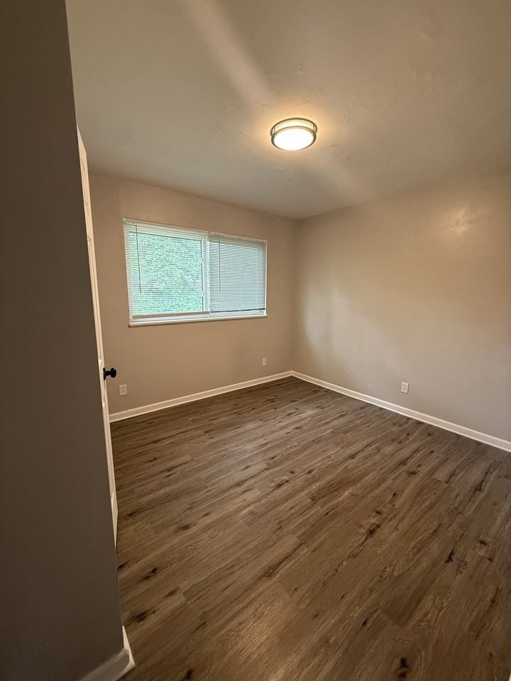 11547 Criterion Ave - Photo 7 of 9