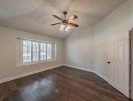featured image of 4809 Summit Cir
