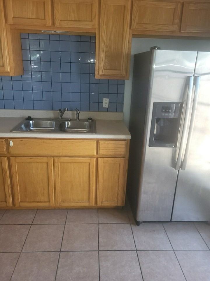 2300 Live Oak St #3 - Photo 5 of 13