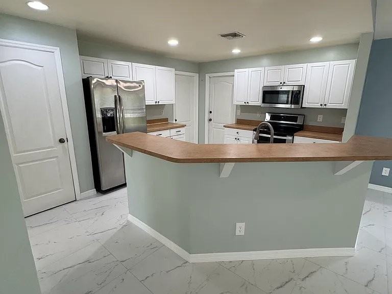 329 Oklahoma Ave - Photo 6 of 8