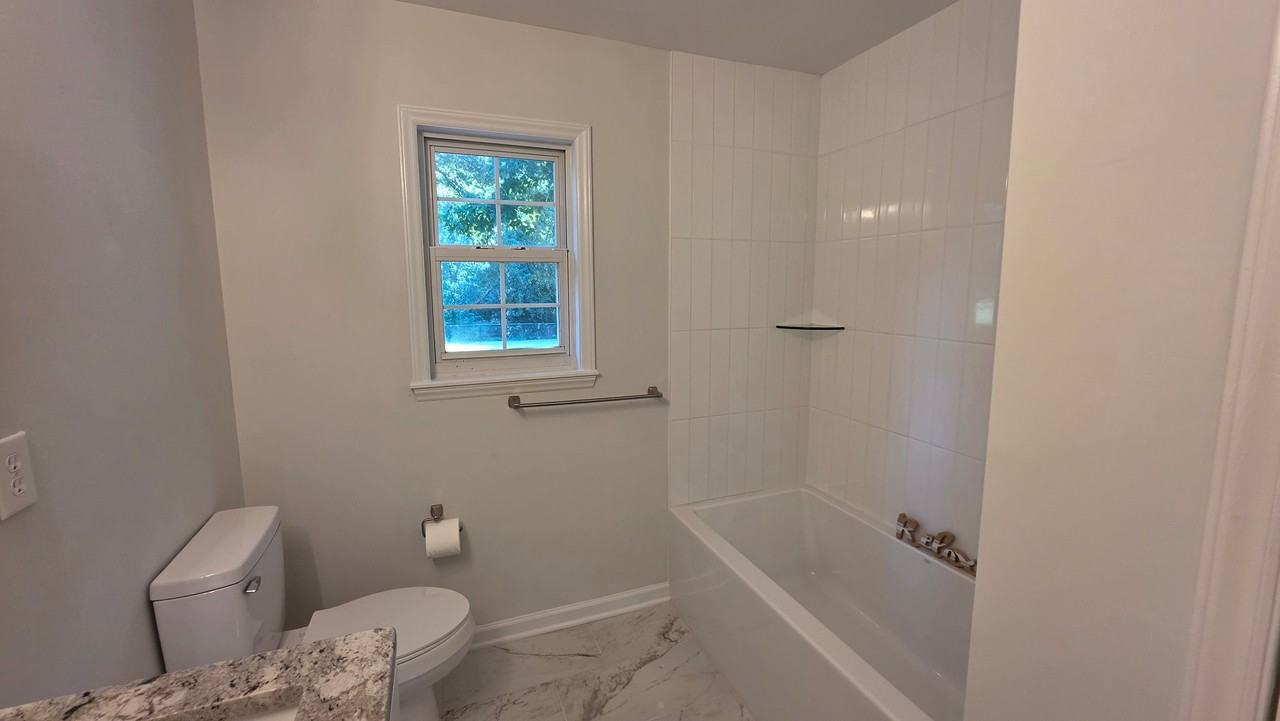 865 Lewisville Vienna Rd - Photo 5 of 18
