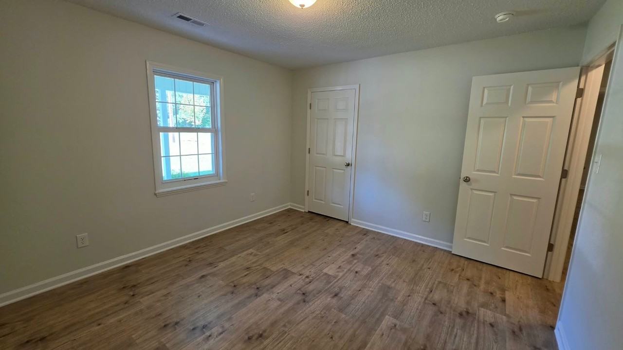 865 Lewisville Vienna Rd - Photo 7 of 18