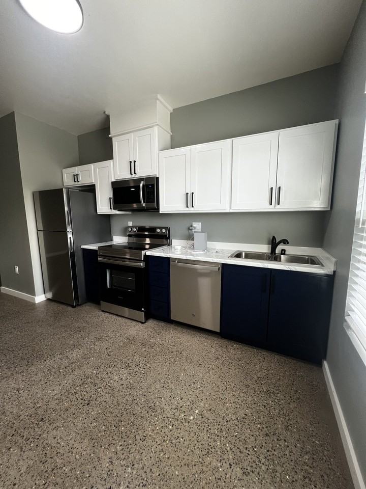 11715 Menaul Blvd Ne #A - Photo 7 of 11