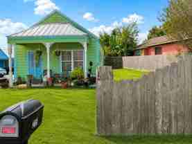 215 Rose St - Photo 1 of 1