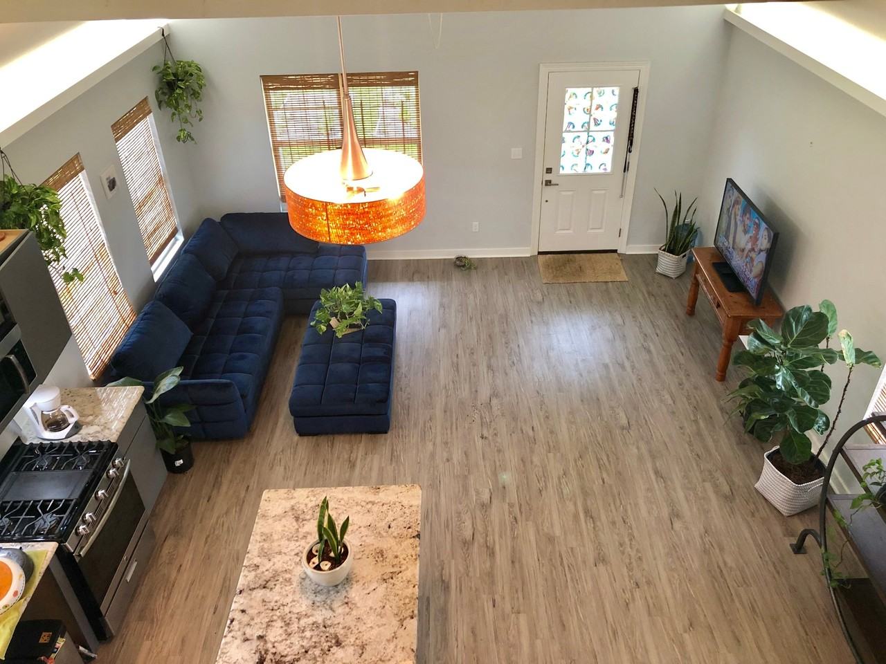 215 Rose St - Photo 3 of 20