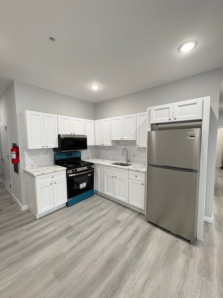 455 Summer St #205 - Photo 3 of 11