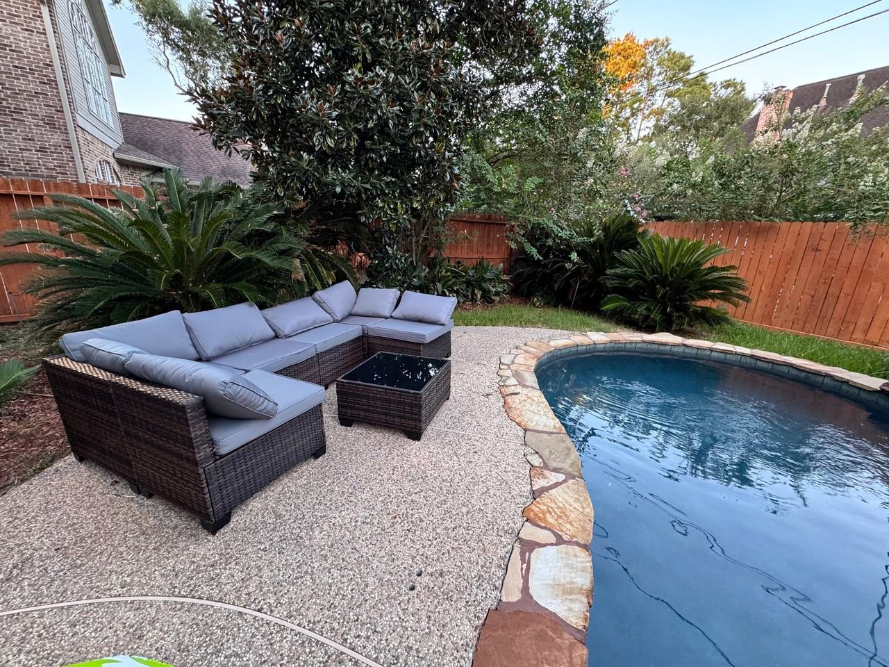 8215 Turnmill Ct - Photo 6 of 19