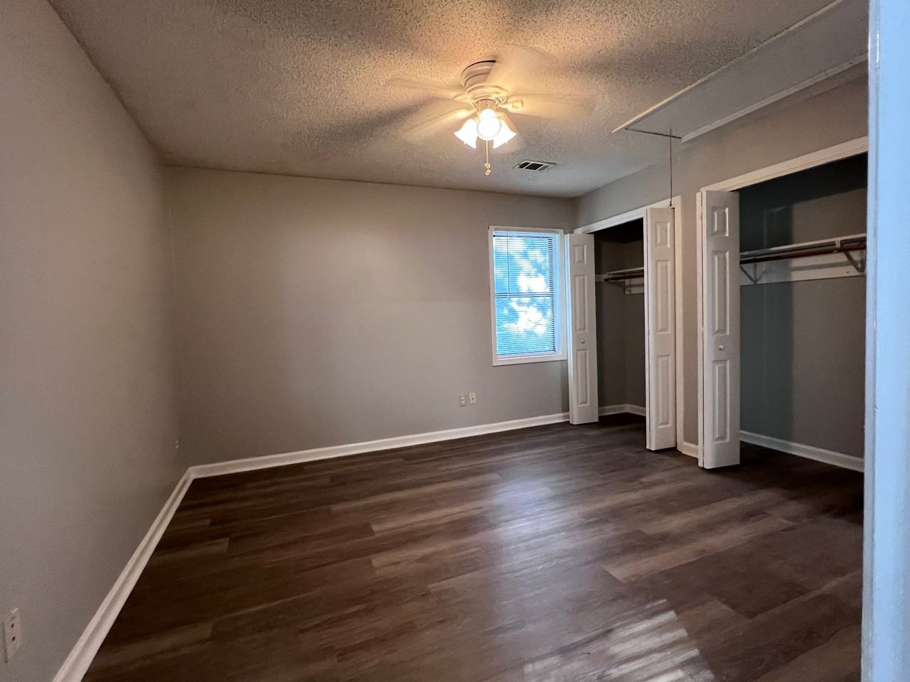 4009 Hawthorne Cir Se #2 - Photo 6 of 10