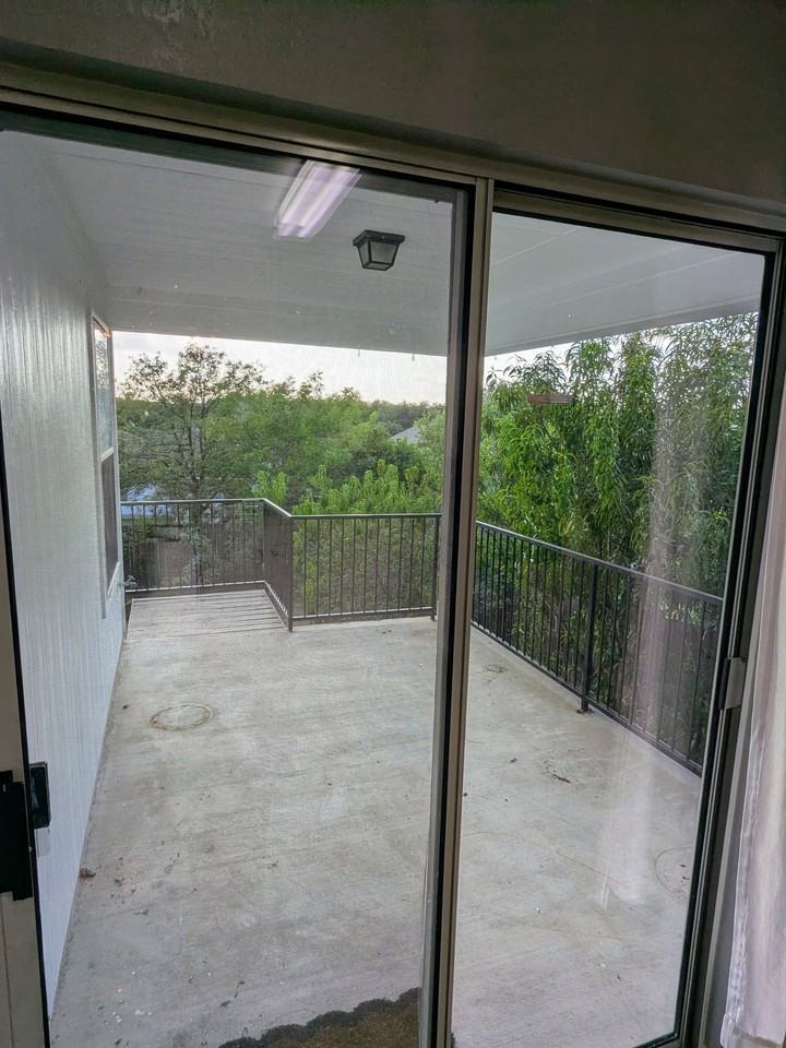 313 Tudor House Rd - Photo 4 of 18