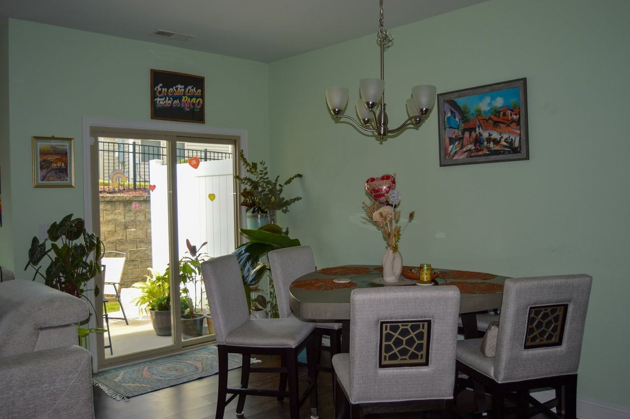 1022 Navigon Dr - Photo 6 of 20