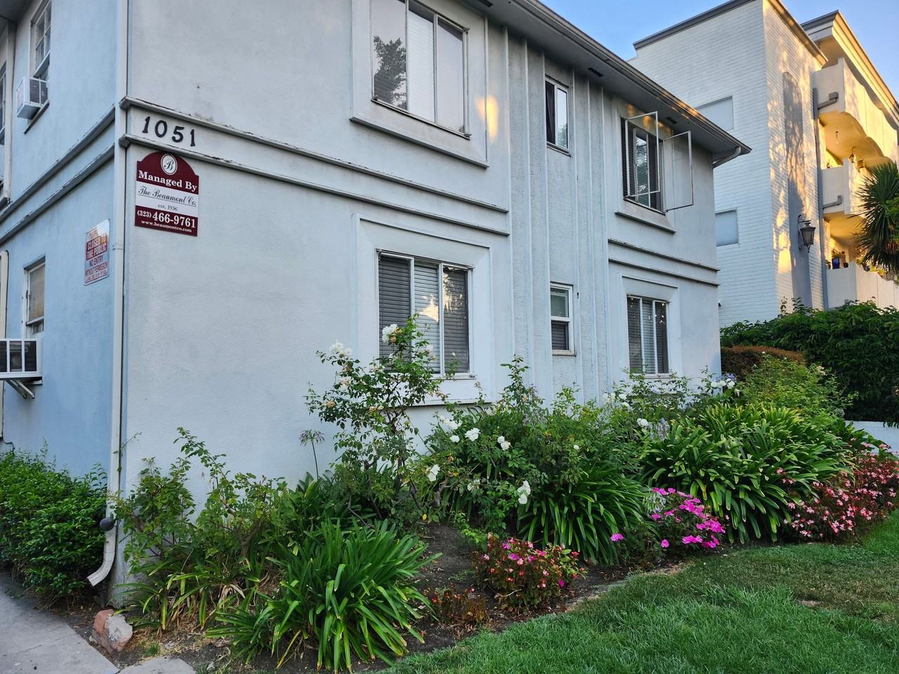 1051 S Bedford St #6 - Photo 2 of 13