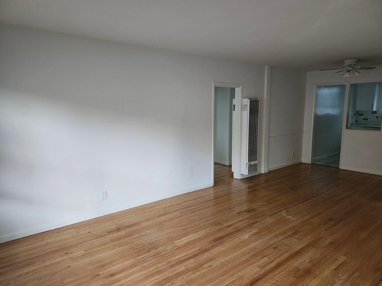 1051 S Bedford St #6 - Photo 3 of 13