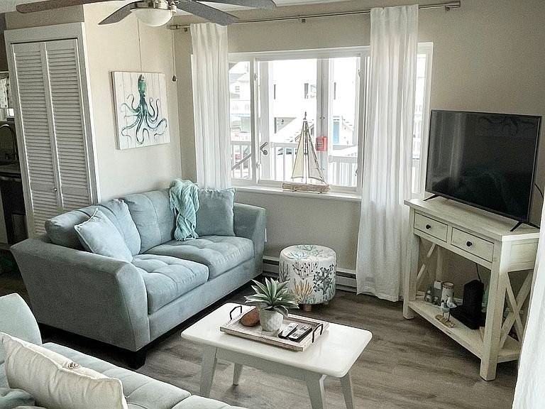7 Duston Ave #D - Photo 5 of 10