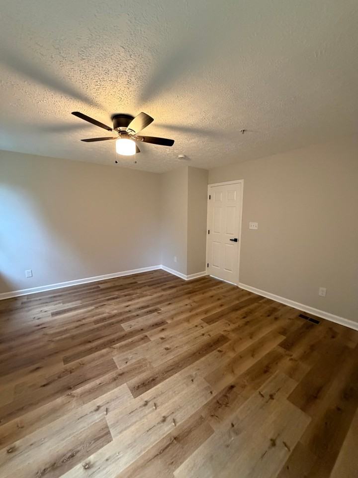 79 Hickory Ln - Photo 4 of 20