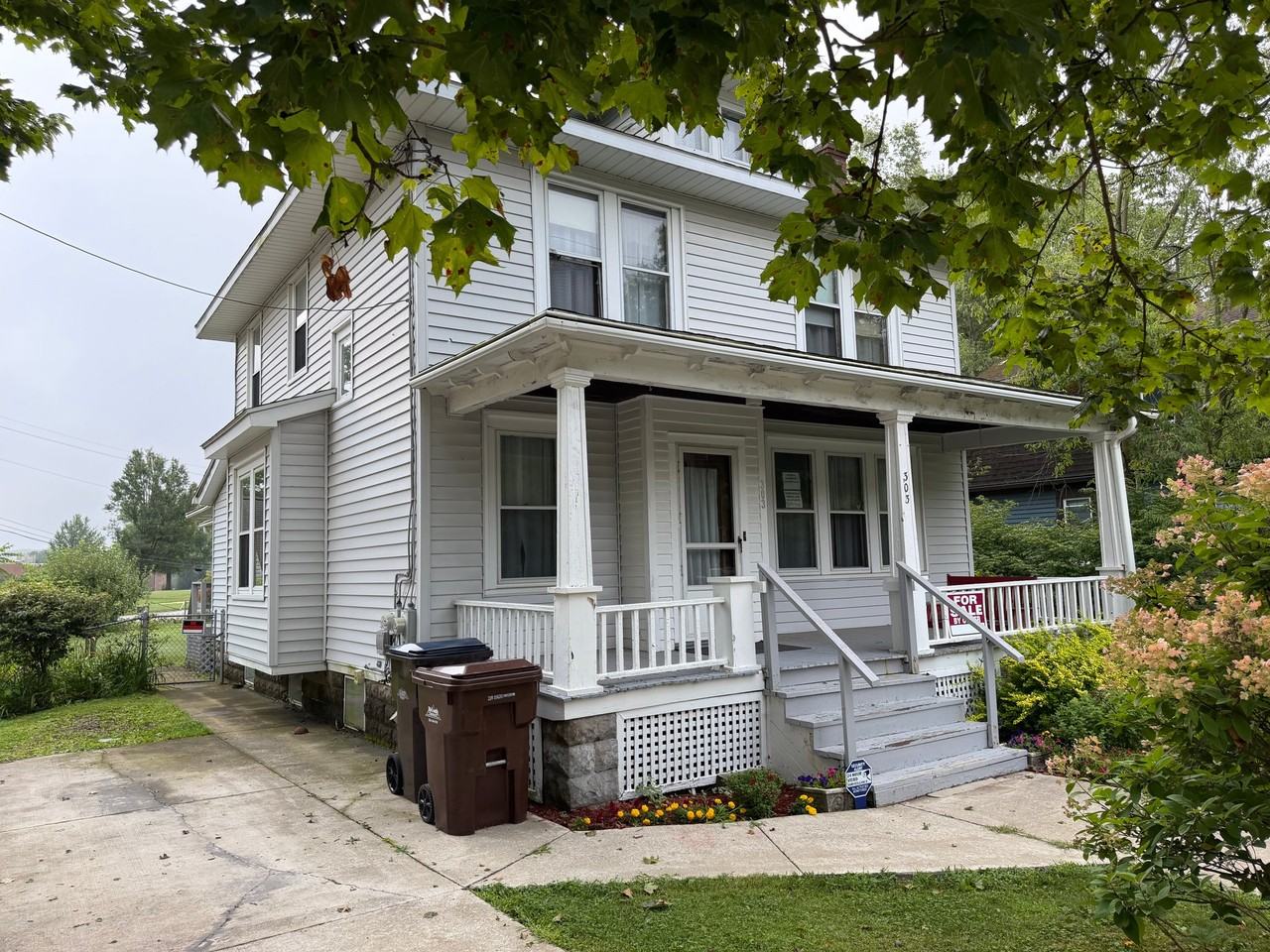 303 Meadville St - Photo 2 of 13